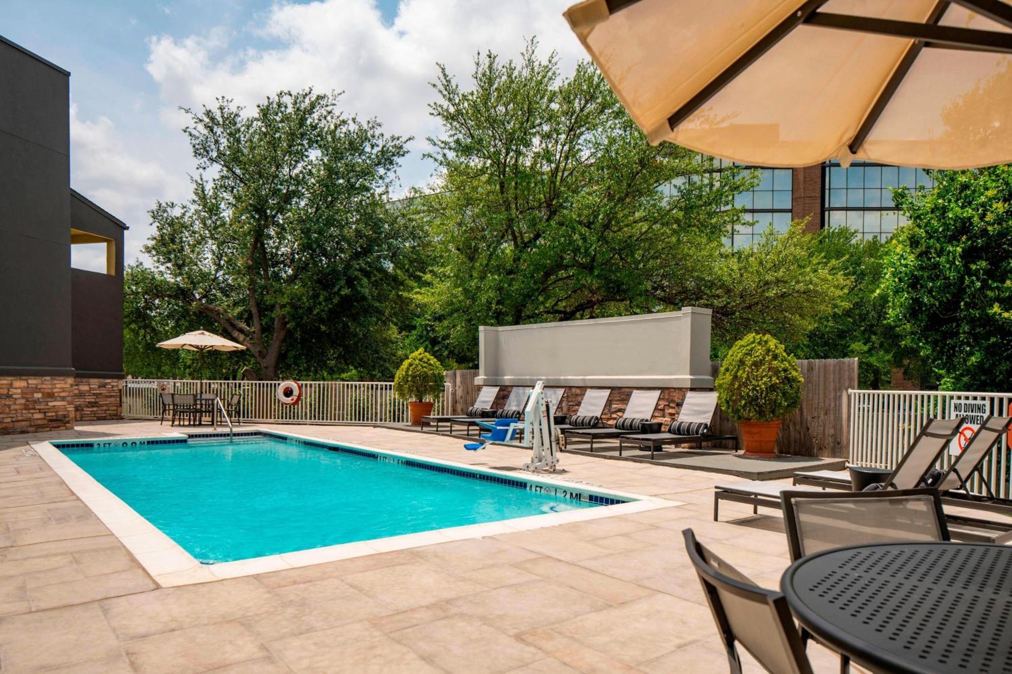Four Points By Sheraton Dallas Arlington Entertainment District Buitenkant foto
