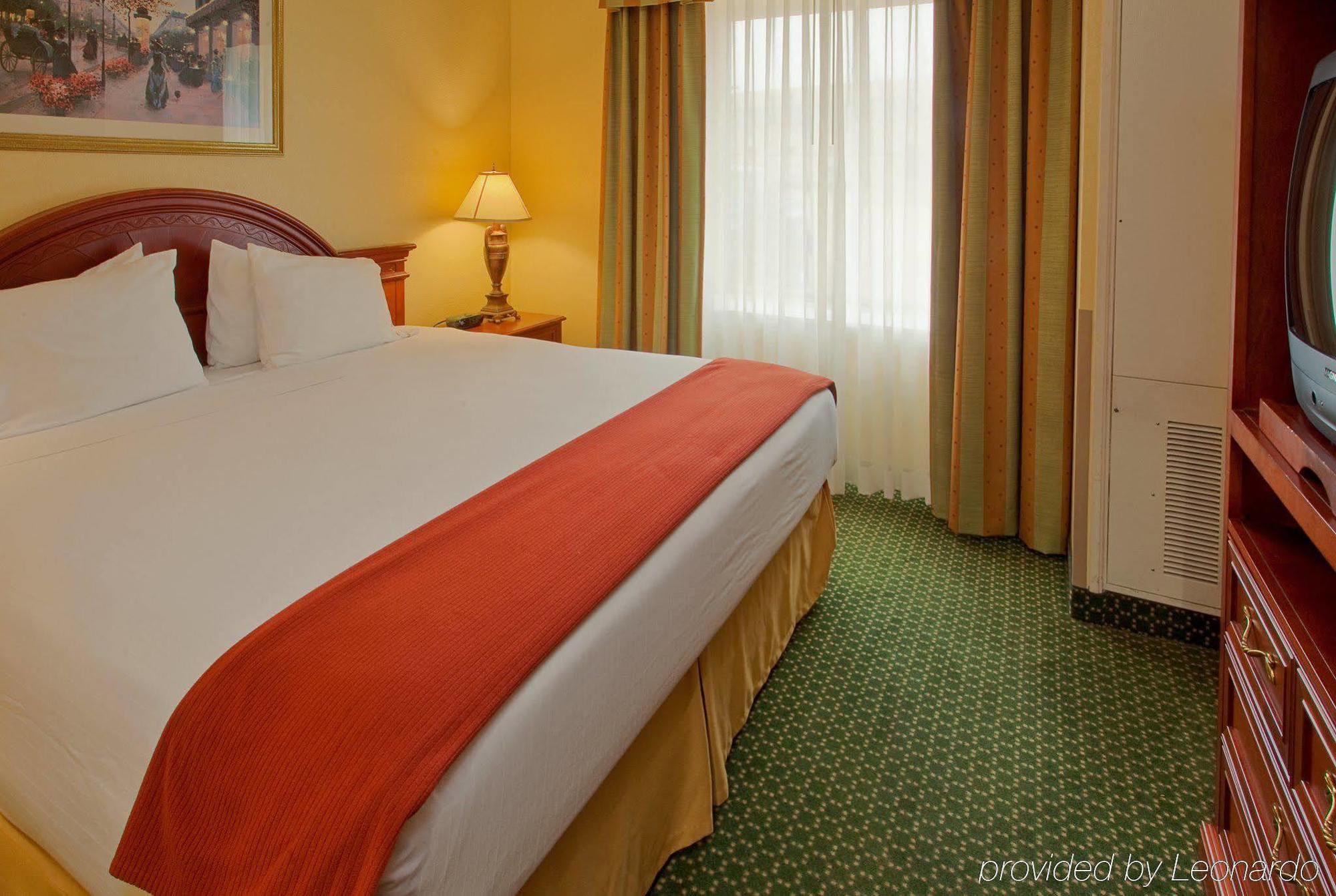 Four Points By Sheraton Dallas Arlington Entertainment District Kamer foto